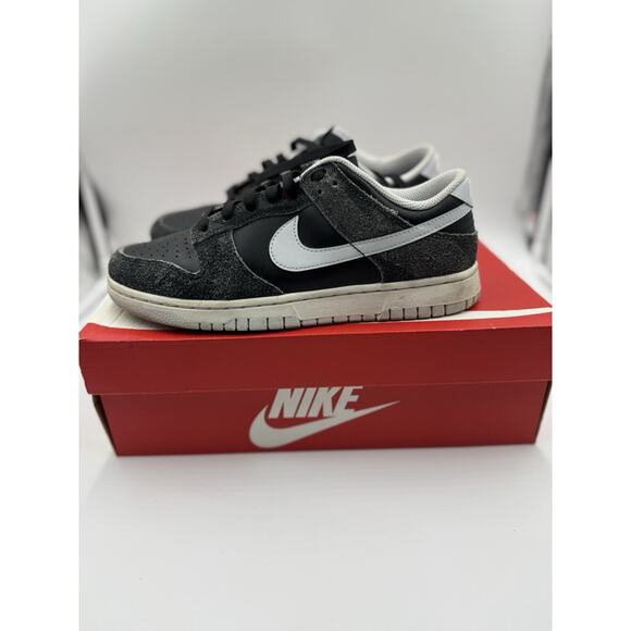 Size 7.5 - Nike Dunk Premium Low Animal Pack - Zebra BS596 - Picture 2 of 6